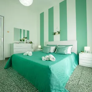 Casa Sofia , Catania-Fontanarossai nemzetközi repülőtér Olaszország