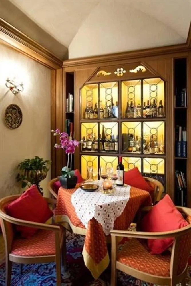 Hotel Aquila Cortina d'Ampezzo 3*,  Italy